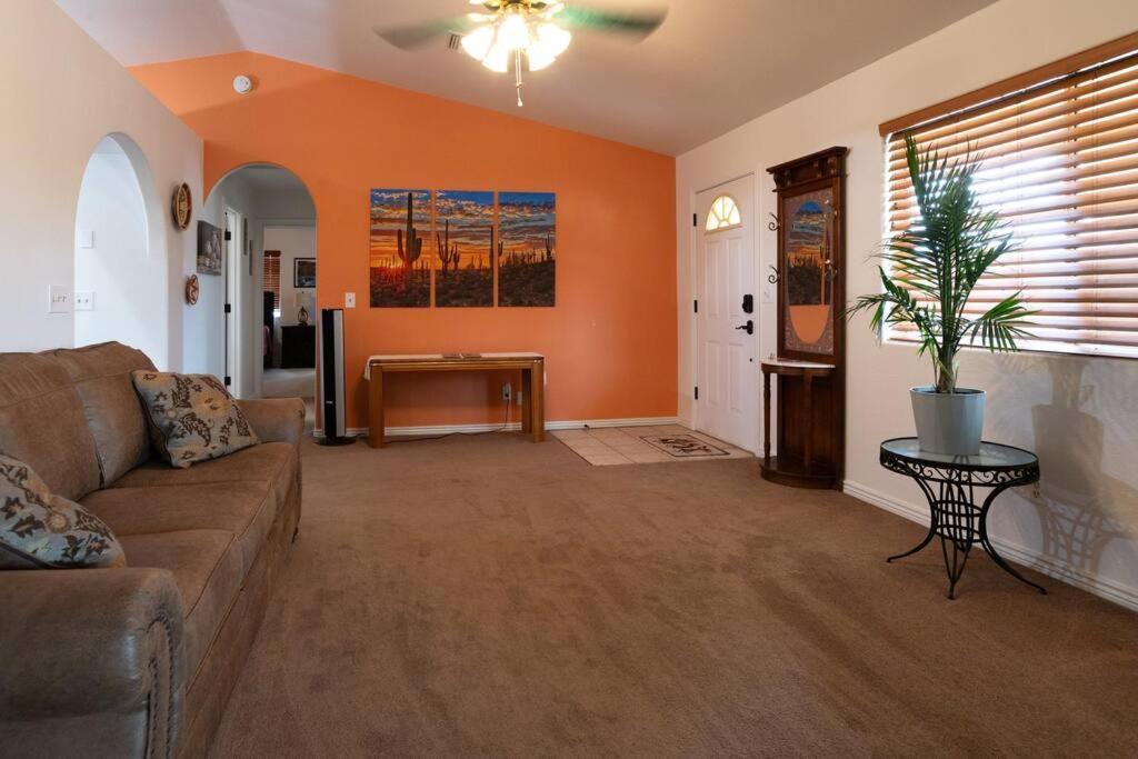 Vila The Triple Palms Kingman Exteriér fotografie