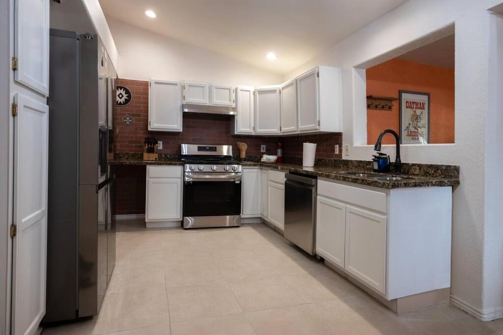 Vila The Triple Palms Kingman Exteriér fotografie